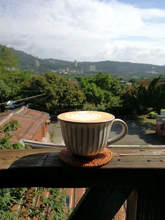 淡水/石牆仔內咖啡館/三合院老宅裡的景觀咖啡館