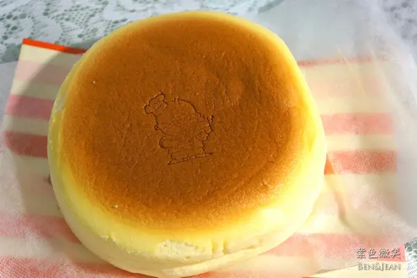 ▋台北美食▋Uncle Tetsus Cheese Cake。徹思叔叔現烤起司蛋糕~來自日本老店的美味