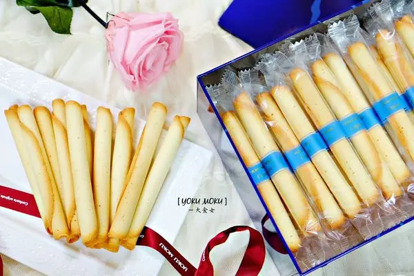 YOKU MOKU-超濃郁的雪茄蛋捲！當伴手禮、喜餅、彌月禮盒都好適合！空運來台的美味，就該跟重要的他、她分享啊！:D