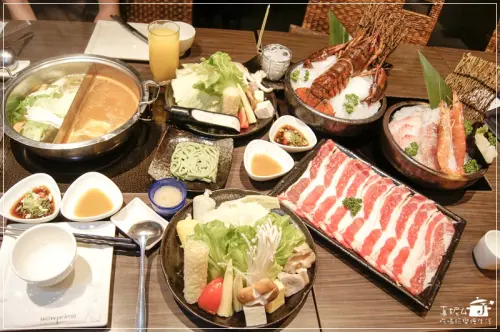 【真妮4食記】聚北海道昆布火鍋(台北衡陽店)，中正區交通最方便的聚餐美地，海陸火鍋搶鮮吃飽飽