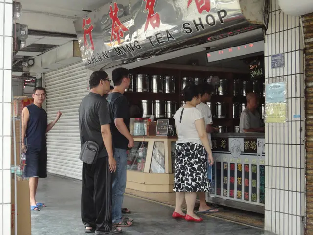 (美食~高雄)香茗茶行~到茶行買飲料竟然要排隊?!