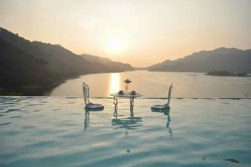 苗栗 勻淨湖畔法式餐廳