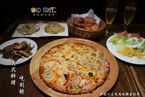 三重吃到飽『老街義式廚房』義大利麵/披薩/炸雞/天台廣場/捷運台北橋站