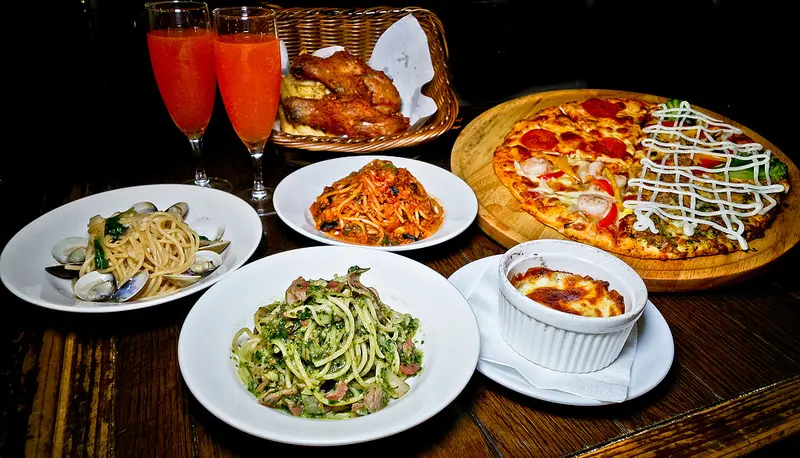 三重吃到飽,329起可吃到超好吃的炸雞腿和水準以上的義大利麵/披薩吃到飽!! 老街義式廚房 Old Street