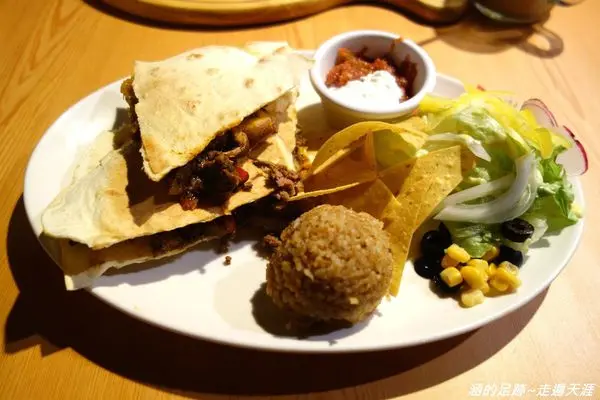 [食記] 台北捷運東門站 - Focus Kitchen 肯恩廚房 ~ 永康商圈美味、CP值高美式餐廳