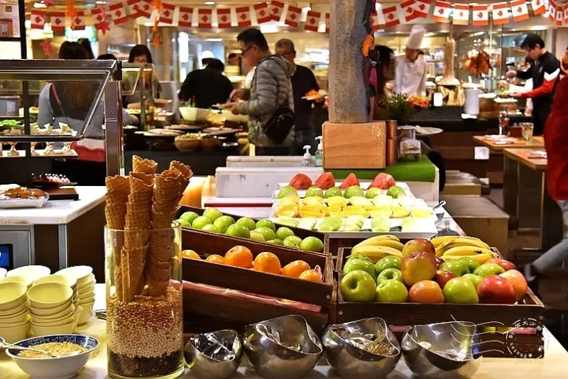 香格里拉台北遠東Café自助餐：加拿大食尚月