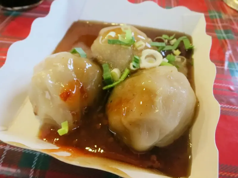 台中-豐原廟東夜市-廟東清蒸蝦仁肉圓-真的有點瞎……