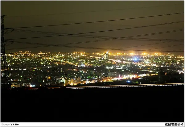 【台中│景點】弘光科大後山夜景。鳥居夜景咖啡