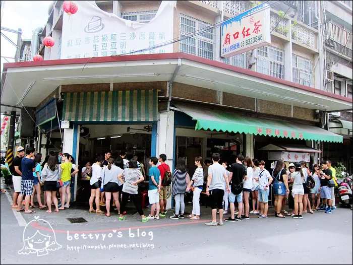 ♥[美食]花蓮 早餐吃這裡！廟口紅茶(鋼管紅茶)傳統好吃古早味早餐～我愛小西點！