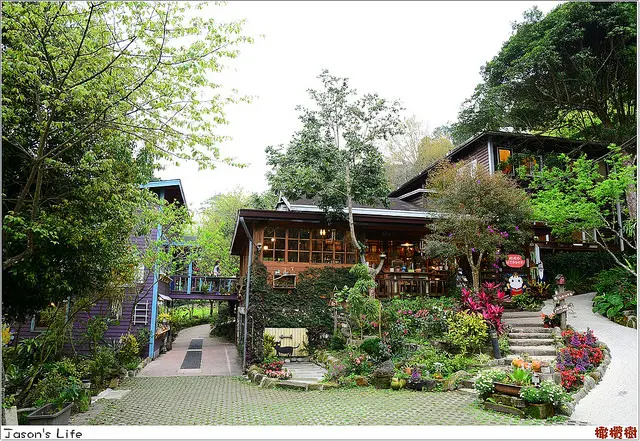 【苗栗│美食】遠離南庄老街人潮來到秘境喝杯咖啡吧。橄欖樹