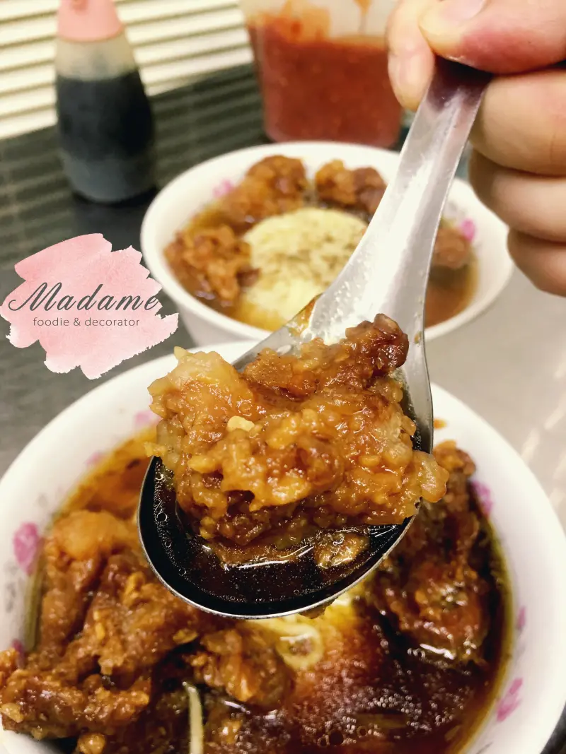 【豐原】廟東必吃：香氣四溢清水排骨酥麵 X Q彈正老牌肉丸