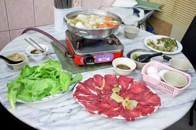
高雄鹽埕區溫體牛肉~廣東汕頭勝味火鍋店~
