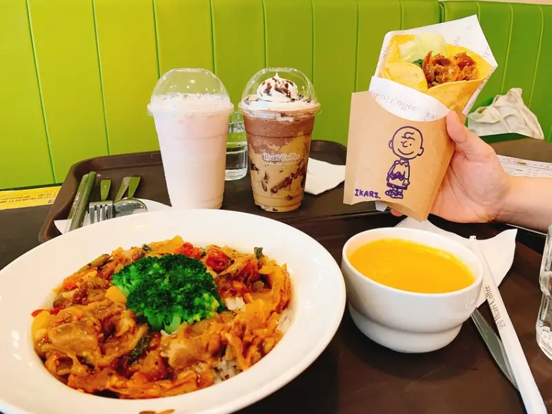 《桃園❤️平鎮》怡客咖啡(中壢壢新門市)全新整修門面變清爽！夏天就該來杯巧遇花生冰沙～