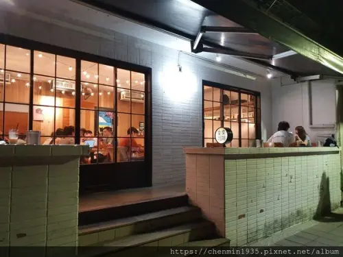 台北市松山區-樂樂咖啡