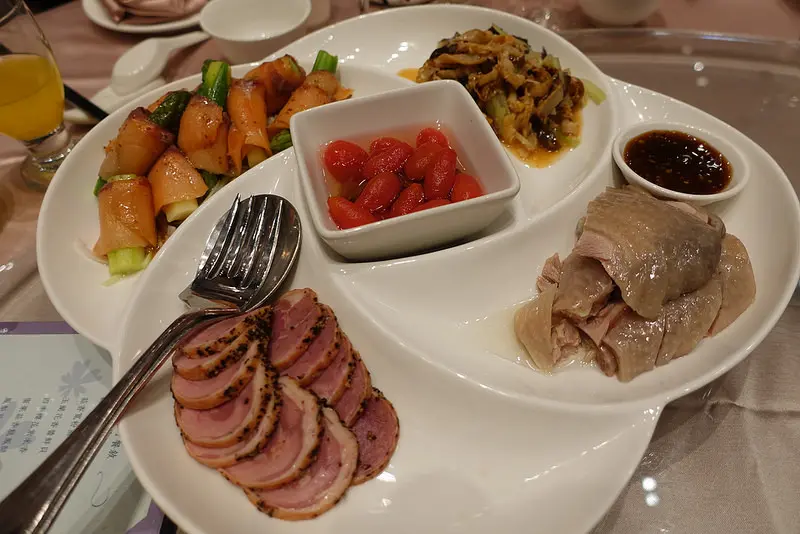 (胖樺食記)台中婚宴尾牙好去處「心之芳庭moncoeur」/2017桌菜/北屯區/最夢幻的結婚場地