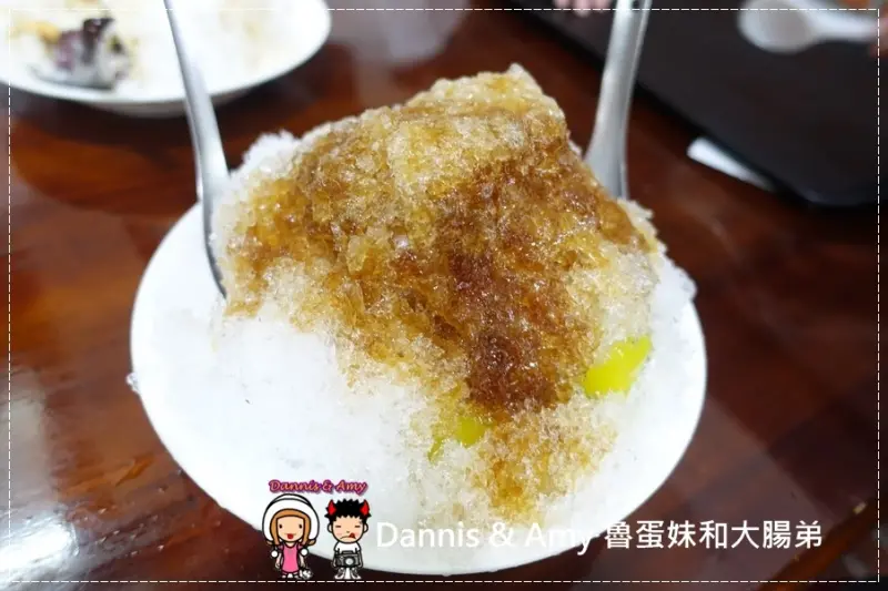 《冰店》隱身在光華迷宮內的阿惠冰店 在地人推薦的剉冰刨冰甜湯老店︱城隍廟旁的慧心冰店也好吃 （附影片）