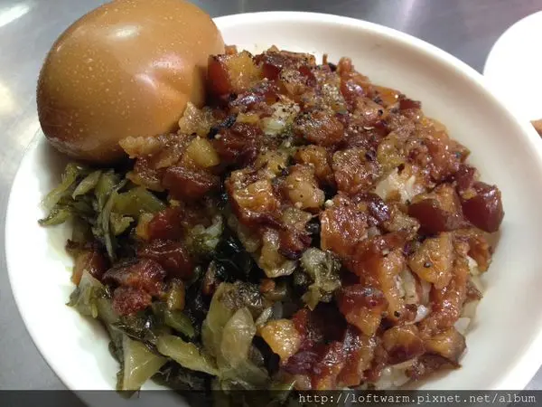 [新竹城隍廟商圈] 柳家肉燥飯 炒米粉 貢丸湯 古早味傳統小吃