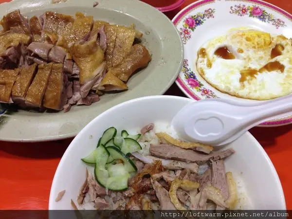 [新竹城隍廟商圈] 廟口鴨香飯 荷包蛋 去骨後腿鴨肉 炒鴨血