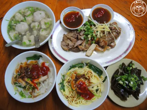 呷飽祙【新竹･榕樹下麵店】隱藏巷弄的好吃老店        
      