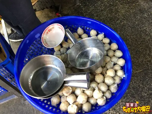 新竹美食貢丸魚丸》石家魚丸菜單價位大公開！70年老字號真材實料魚丸湯~推薦骨肉魚丸湯、無包肉魚丸湯、魯肉飯+蛋。