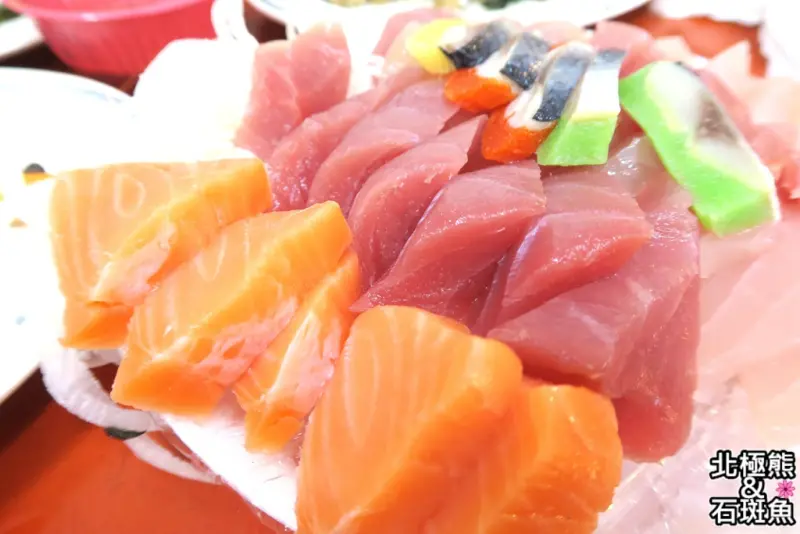 <台式餐廳>輝哥生魚片-俗擱大碗的生魚片，不建議點合菜喔