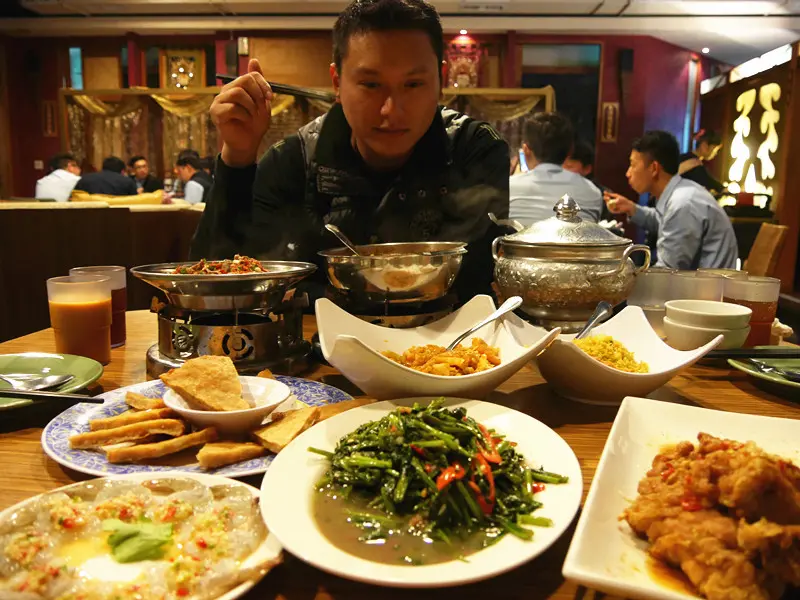 【桃園泰式料理吃到飽】桃園愛買美食~泰味館泰式料理多達60道菜任你點