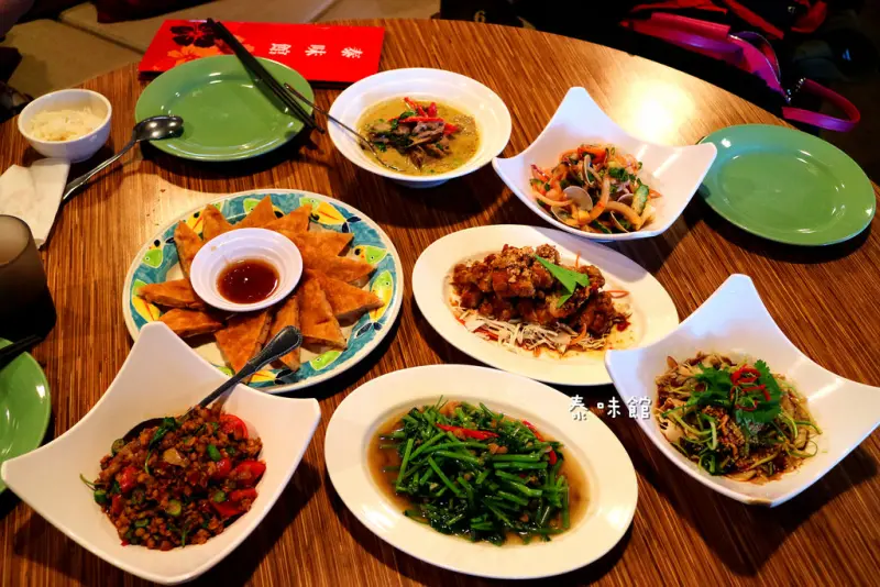 食記►桃園┃泰味館泰式料理┃桃園泰式料理吃到飽，菜色選擇多樣化，喜歡酸辣的朋友不要錯過了！
