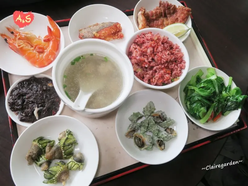 馬祖 南竿 依嬤的店~一次吃遍馬祖特產，還有從未見過的小恐龍掌