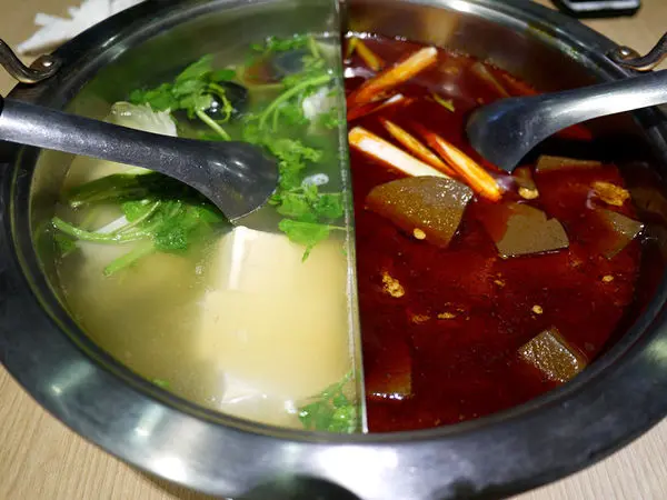 【台北 大安區/捷運忠孝敦化站】橋頭麻辣火鍋-老字號的麻辣風味(東區)