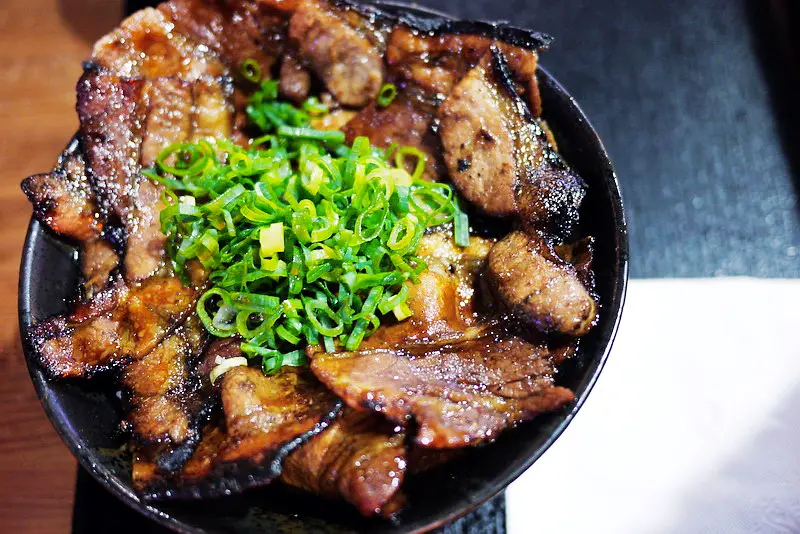 【台北】燒丼株式會社 ~ 一碗大滿足的香噴噴燒肉丼!!!