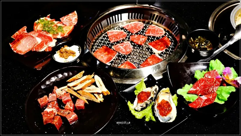 【台北美食】燒匠／西門捷運站～$498元火烤兩吃，多達50樣品項吃到飽，價格親民，食材新鮮，交方便捷