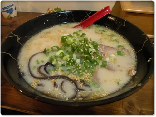 【新竹】巷仔內平價拉麵_一吃成主顧 ♥ 大海拉麵