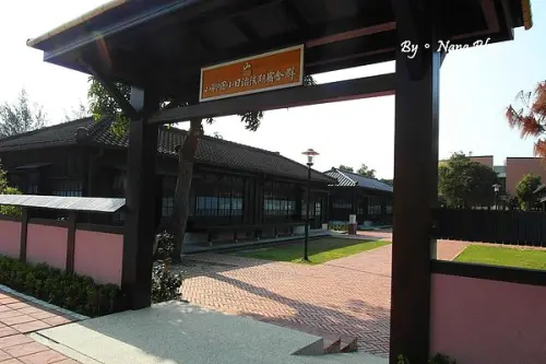 沒看錯!穿越這扇門馬上抵達日治時期？❤苑裡山腳國小