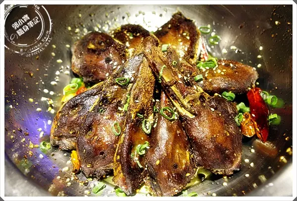 『食記。高雄左營』大宅門干鍋鴨頭 值得推薦的美味！