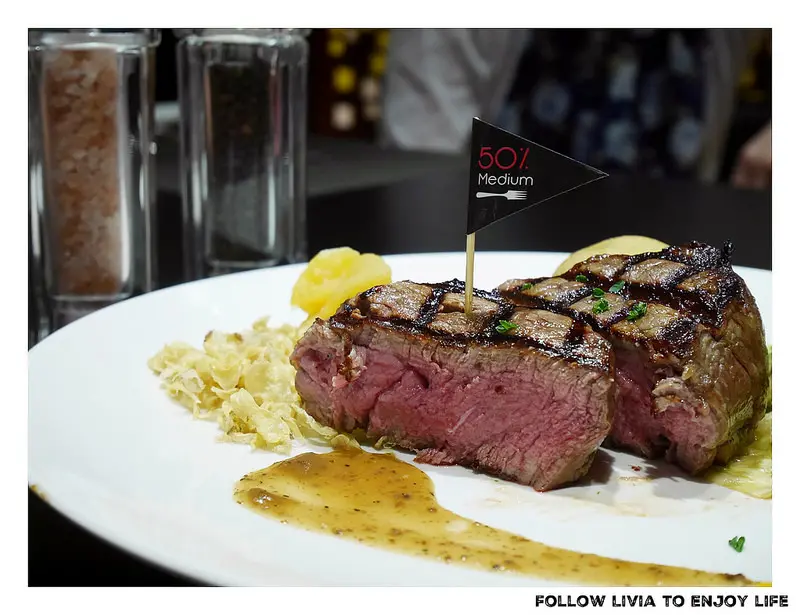 美食餐廳║ 桃園中壢市 Bangles Bistro 班格斯西式餐館 歐美料理 飯店級食材 頂級牛排 聚餐包場（近太平洋SOGO中壢店）❤跟著Livia享受人生❤