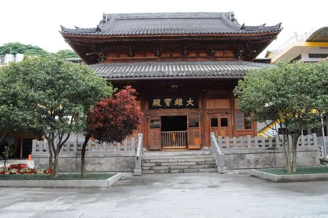 木造日式特色寺廟-臨濟護國禪寺
