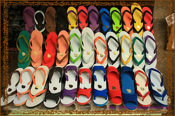 台南中西~雙全昌鞋行‧雨鞋就是要ㄅ一ㄤˋ(府城特色鞋店-下集)