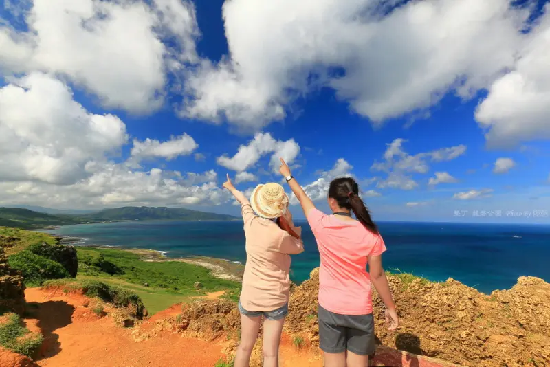 【屏東墾丁景點】龍磐公園 騙人～太美了！湛藍海天一線的壯闊美景 墾丁必來景點推薦！