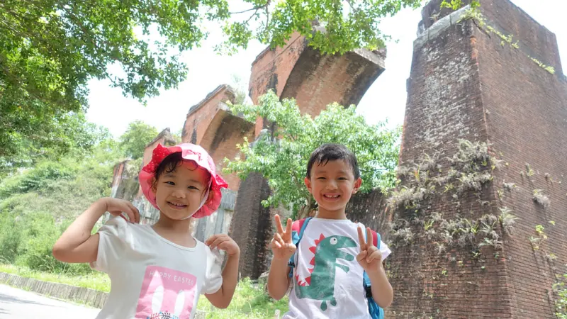 「小惡魔玩樂去」走過歷史的軌跡＠龍騰斷橋