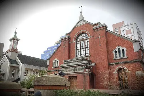 柳原教會~~融合東西方色彩的百年歷史建築．中部地區熱門的婚紗外拍景點