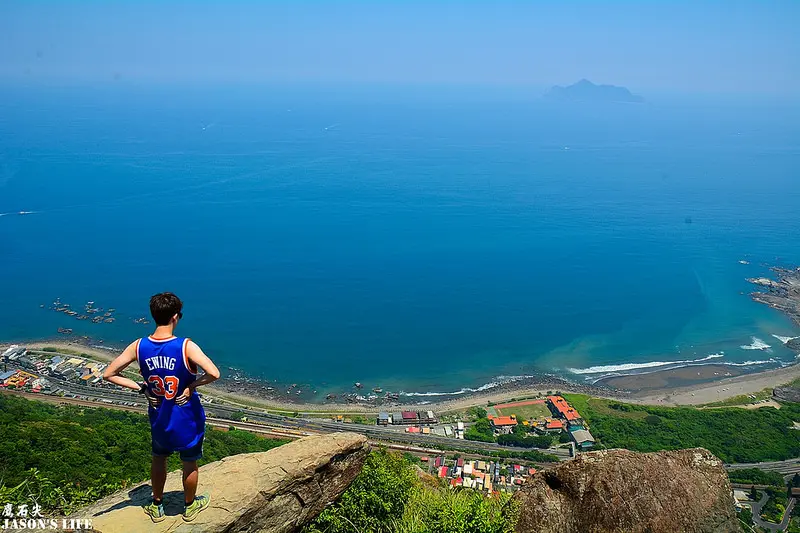 【宜蘭│景點】山中祕境無敵海景無死角，居高臨下，懸崖邊的美景美不勝收。鷹石尖