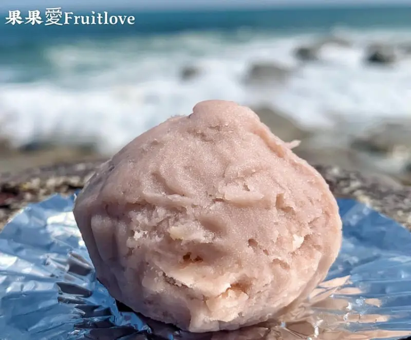 基隆廟口夜市必吃美食推薦　從石頭悶烤玉米～可以加湯的豬腳湯．還有一個只要１３元的水煎包．．．等　　跟著果果愛一起吃吃喝喝　ＧＯ