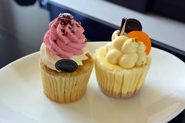 【百貨公司美食】夢幻甜點‧克勞蒂杯子蛋糕‧板橋大遠百門市