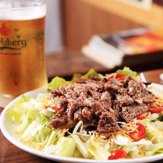 THE HANGOUT Bar & Restaurant