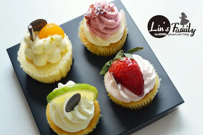 《台中法式甜點@百貨公司》法式下午茶與派對夢幻必備的甜點‧克勞蒂杯子蛋糕