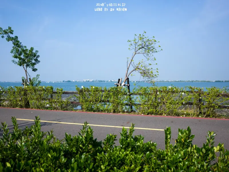 Pingtung｜屏東‧東港｜來大鵬灣走走，時間到還能看跨海大橋開橋，現在只有每週六開一次喔！