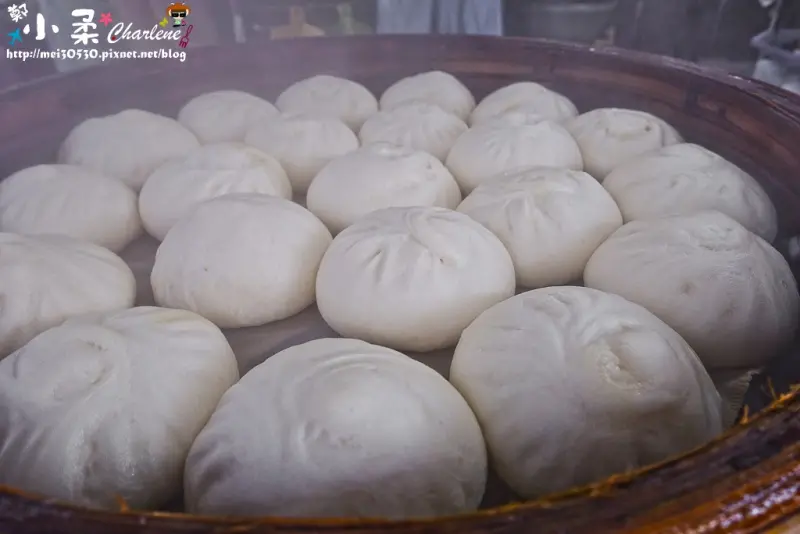 【宜蘭礁溪】礁溪包子‧饅頭專賣店-新鮮出爐包子推薦~人氣排隊地方美食~好吃限量搶購!西瓜吐司~樂禾烘焙西瓜吐司(原幾米烘焙)隔壁