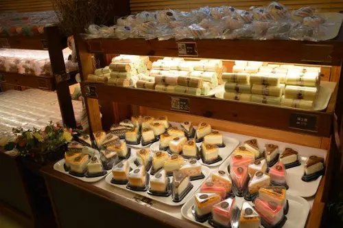 遊訪毛巾王國，一睹可愛度破表的蛋糕毛巾~~興隆毛巾觀光工廠