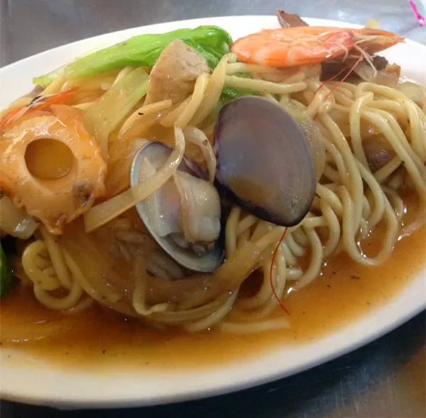 [基隆] 廟口夜市的鎮店之寶 阿華炒麵