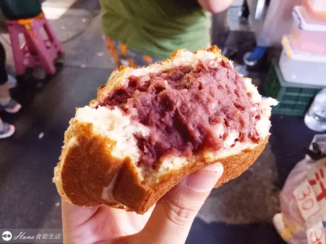 【台北萬華】丸田飛碟燒 | 廣州街夜市(艋舺夜市) 餡料爆多的國宴指定傳統甜點 外皮像鬆餅口感